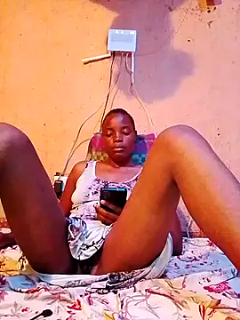 cute naimah online show from November 19, 2025, 8:14 am