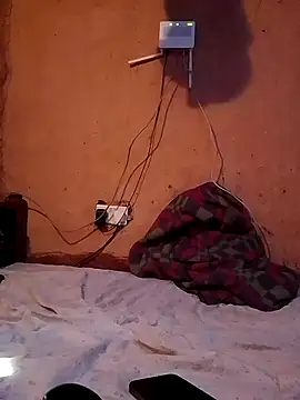 cute naimah online show from November 26, 2025, 9:43 am