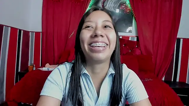 sexylaurita online show from February 28, 2025, 11:25 am