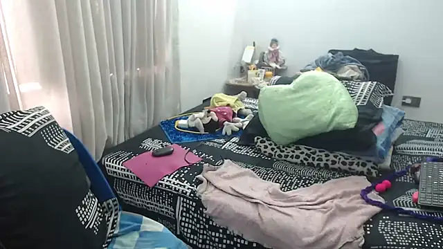 Anny Smith69 online show from April 6, 2026, 5:14 pm