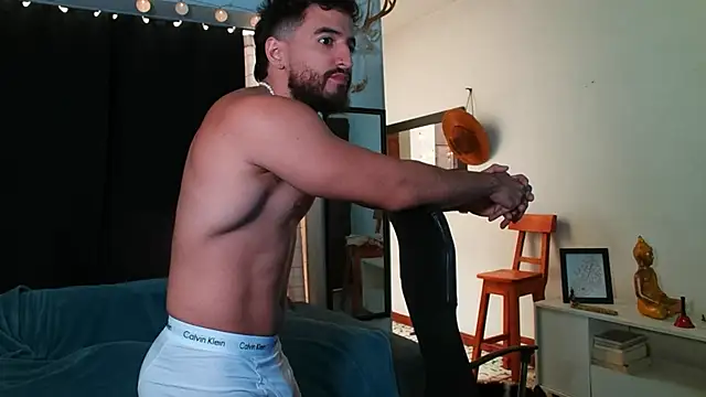 AndrewMartinez online show from January 29, 2025, 1:38 pm