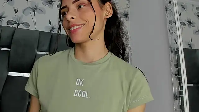 Ehotloveaxxx online show from February 16, 2025, 3:38 pm