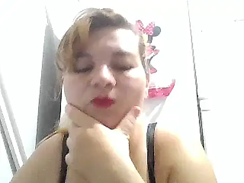 Snapshot of laiscibelle chatting on February 17, 2025, 3:58 am laiscibelle online show from February 17, 2025, 3:58 am