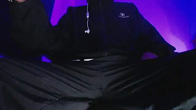 zacwatson  online show from December 21, 2025, 5:25 am