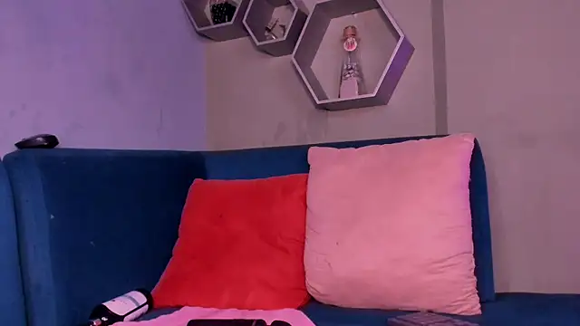 Sussy Bell01 online show from February 27, 2025, 3:04 am