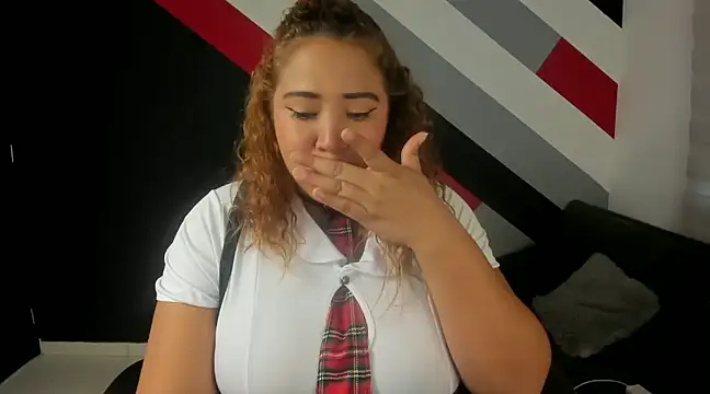 I am yours- online show from February 21, 2025, 11:44 am