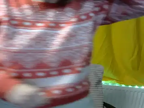 wLESLYMOSw online show from December 4, 2024, 3:10 pm