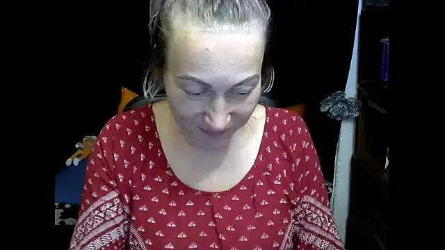 wLESLYMOSw online show from September 14, 2025, 5:12 pm