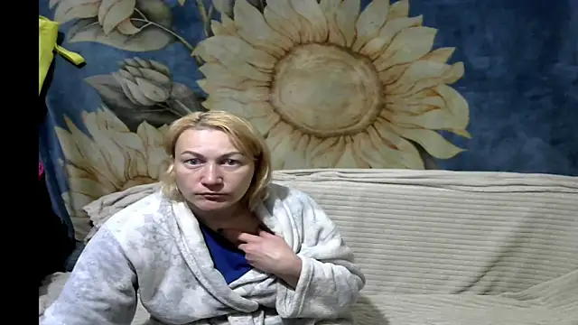 wLESLYMOSw online show from April 8, 2026, 11:54 am