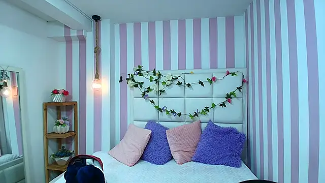 Carolina hernandez22 online show from February 19, 2025, 12:22 pm