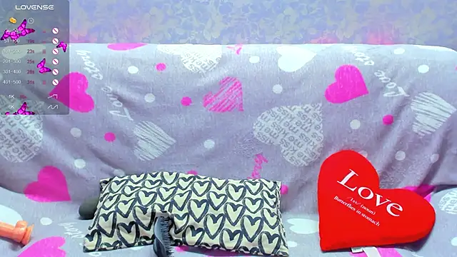 Vanessa Florence online show from November 17, 2025, 1:22 am