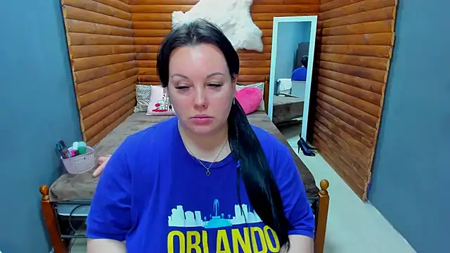 BubbleEmma online show from January 18, 2025, 1:51 pm