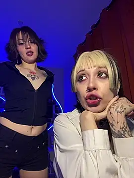 Dooubletroublee online show from February 14, 2026, 3:25 am