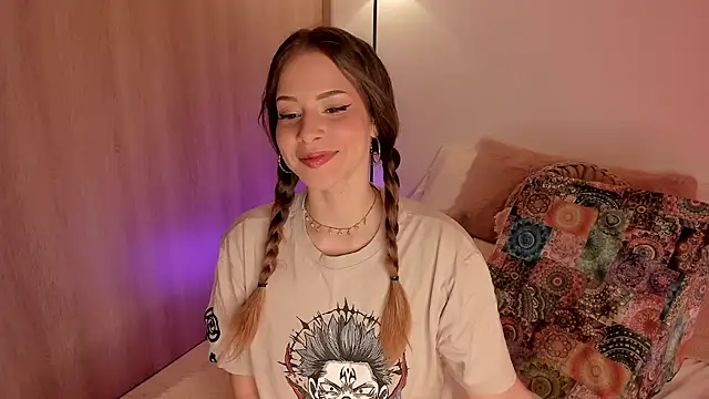 Lady lacey05 online show from April 2, 2026, 1:25 am