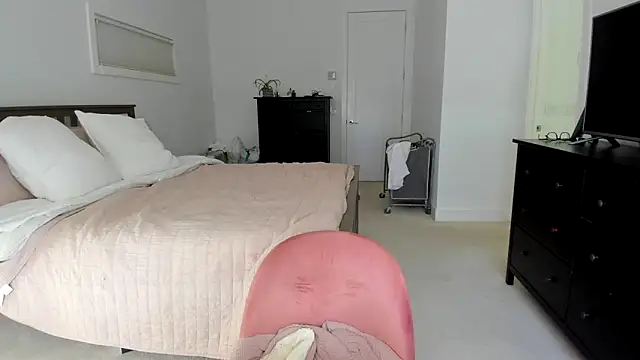 Kymmmy online show from January 25, 2025, 9:46 pm