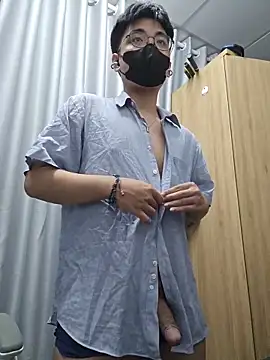 xboyvn9 online show from October 19, 2025, 4:18 pm