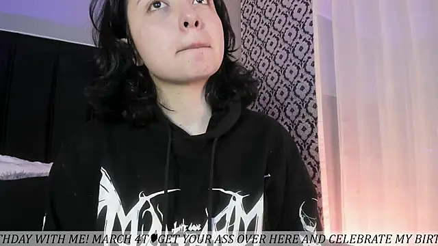 Adeelinee online show from February 28, 2026, 8:54 pm