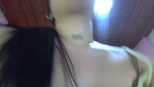 white sexy  online show from March 6, 2025, 11:20 pm