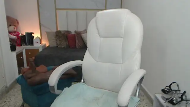 annita cooper  online show from January 22, 2025, 3:29 pm