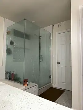 El Gizmo online show from November 19, 2025, 8:36 am