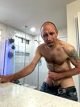 El Gizmo online show from December 5, 2025, 4:58 pm