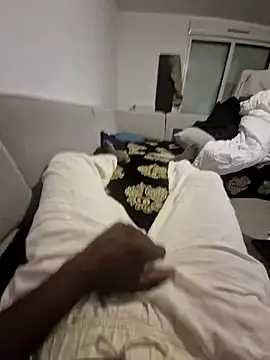 PlasticSurface727 online show from December 18, 2025, 9:54 pm