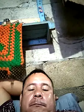 joseylorena online show from December 12, 2024, 2:37 am