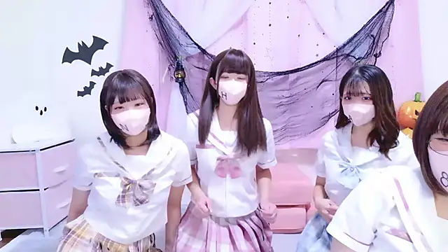 Snapshot of 841_yayoi chatting on October 26, 2025, 4:40 am 841 yayoi online show from October 26, 2025, 4:40 am