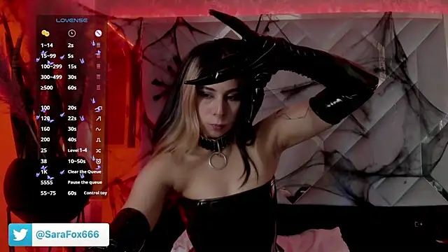 Sara Foxx1 online show from October 29, 2025, 10:44 pm