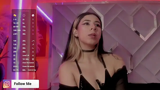 Sara Foxx1 online show from November 19, 2025, 10:10 pm