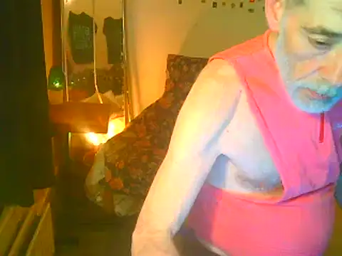 Snapshot of DaddyQuimHot chatting on December 3, 2024, 2:25 am DaddyQuimHot online show from December 3, 2024, 2:25 am