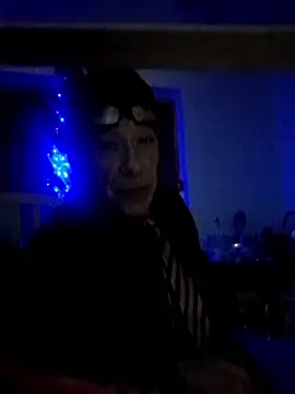 DaddyQuimHot online show from December 17, 2025, 7:03 am