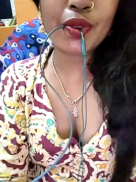 jasss-11 online show from December 24, 2024, 6:39 pm