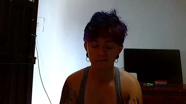 tomboyblue online show from May 13, 2026, 5:21 pm