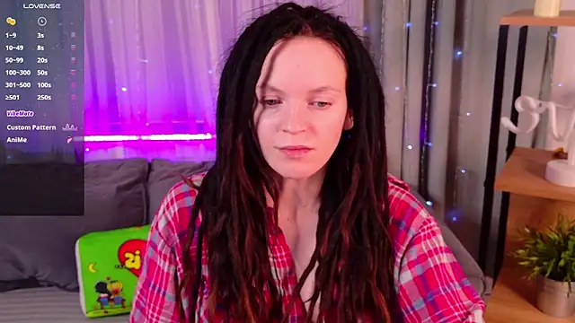 Snapshot of CoreyJane chatting on March 14, 2025, 4:32 am CoreyJane online show from March 14, 2025, 4:32 am