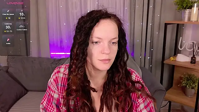 Snapshot of CoreyJane chatting on October 5, 2025, 4:22 am CoreyJane online show from October 5, 2025, 4:22 am