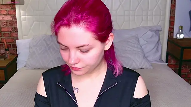 Lisa Adam online show from September 23, 2025, 6:22 pm