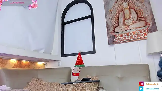 DahianaLincoln online show from December 22, 2025, 10:07 pm