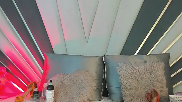 Snapshot of kathy-steven chatting on October 13, 2025, 7:36 pm kathy-steven online show from October 13, 2025, 7:36 pm