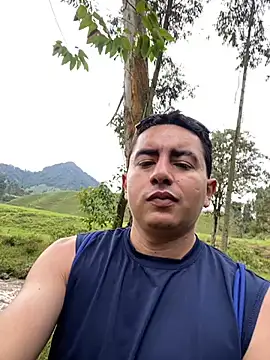 Snapshot of DanielGomez9 chatting on February 23, 2025, 6:45 pm DanielGomez9 online show from February 23, 2025, 6:45 pm