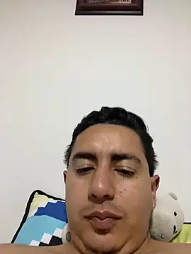 Snapshot of DanielGomez9 chatting on March 22, 2025, 3:52 am DanielGomez9 online show from March 22, 2025, 3:52 am