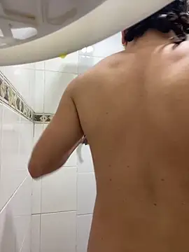 DanielGomez9 online show from March 24, 2026, 1:05 pm