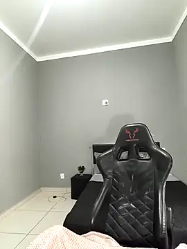 Livia Diaz online show from April 18, 2026, 7:40 pm