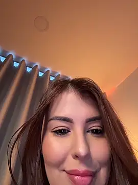 Eva Gonzalez online show from April 8, 2026, 11:05 pm