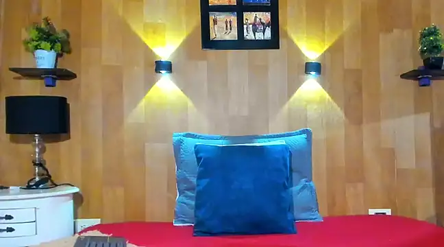 marianaa90 online show from January 27, 2025, 3:39 pm