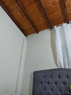 anny vittar online show from September 18, 2025, 3:52 am