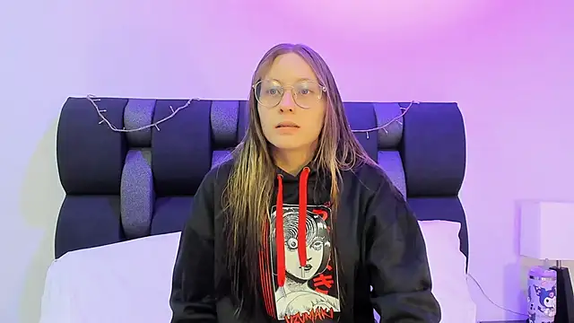 Snapshot of Siouxsie_cenobite chatting on February 28, 2025, 11:14 am Siouxsie cenobite online show from February 28, 2025, 11:14 am