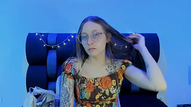 Snapshot of Siouxsie_cenobite chatting on March 13, 2025, 11:08 am Siouxsie cenobite online show from March 13, 2025, 11:08 am