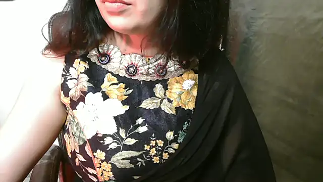 urvashihott online show from February 19, 2026, 5:20 pm