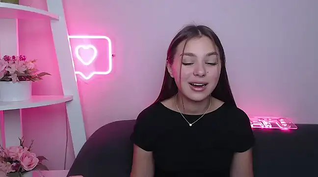 MilanaAngelAs online show from February 14, 2025, 5:51 am